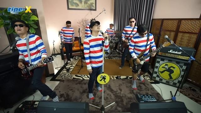 MAWAR HITAM - TIPE-X LIVE IN LIVING ROOM смотреть онлайн