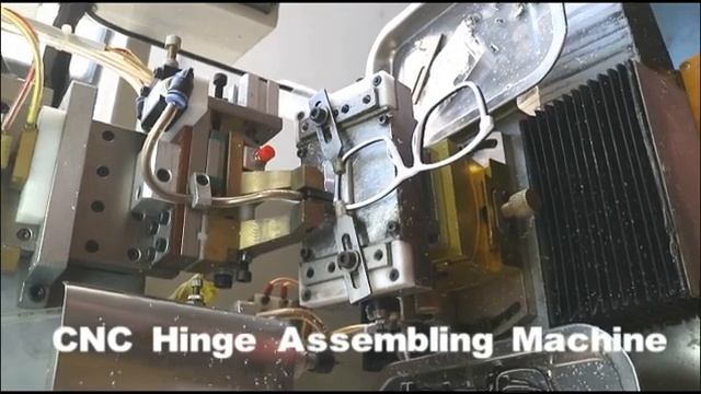 How Acetate Eyewear Frames Are Made смотреть онлайн