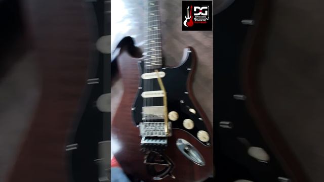 Guitarra envelopada! Antes e depois ficou da hora!!! смотреть онлайн