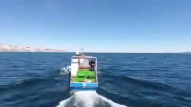 Теплоход "Стерх" смотреть онлайн