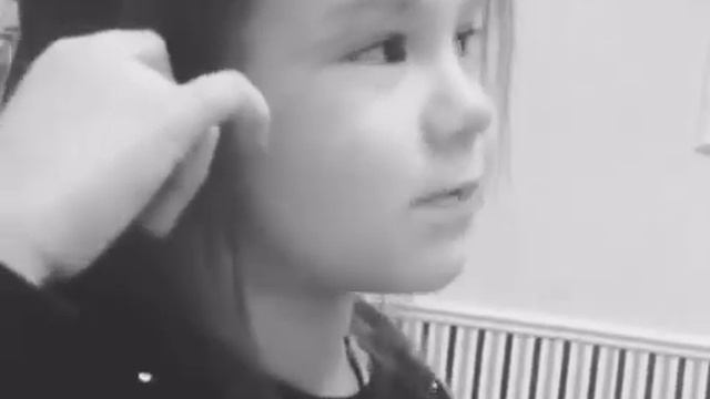 Девочка 5 лет читает взрослые стихи Н.А.Заболоцкий «Не позволяй душе лениться». смотреть онлайн