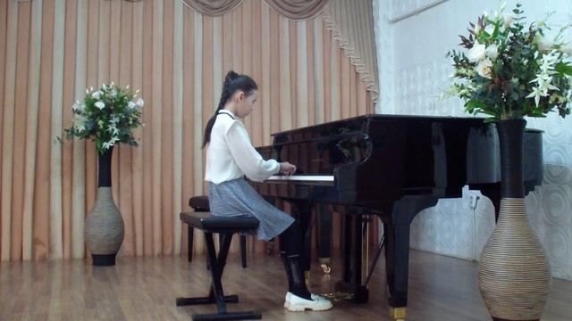 Нокаткалиева Сафина - Л. Шитте Танец гномов смотреть онлайн