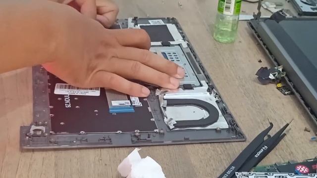 Mengganti Keyboard Lenovo ThinkBook 14 IML Intel I3