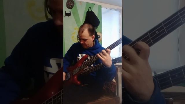 сравнил два баса Ibanez sr300 vs shecter omen4 смотреть онлайн