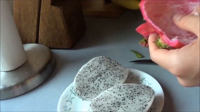 How to Prepare and Eat a Dragon Fruit смотреть онлайн