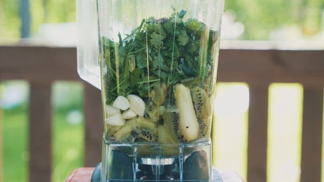 Стейк РИБАЙ на мангале. Соус из КИВИ! смотреть онлайн