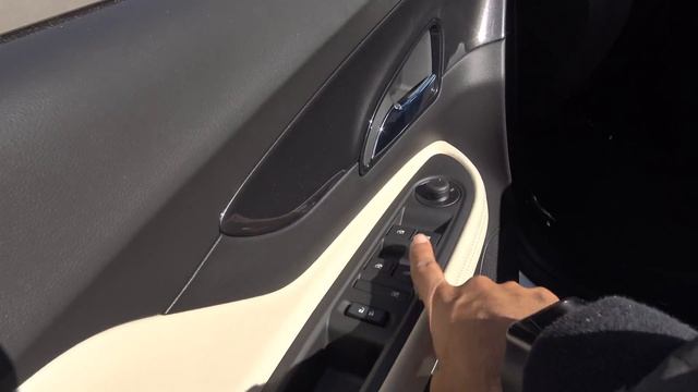 2018 Buick Encore 1.4 L Turbocharged 4-Cylinder Review смотреть онлайн