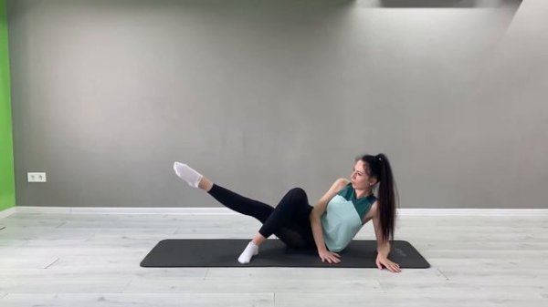 ПИЛАТЕС для НАЧИНАЮЩИХ. Медленная, спокойная тренировка. FITLIFE