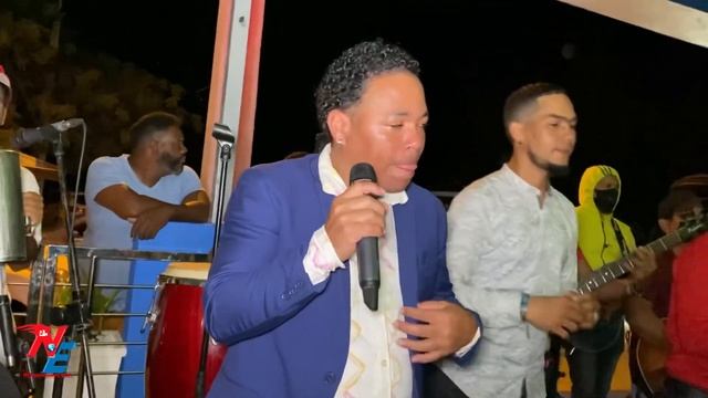 Body La Voz, Los Mayores de la Bachata, Noches de Insomnio Siempre Tu (en vivo) Esperanza Bar Drink смотреть онлайн
