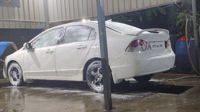 Foam Wash For Bikes Vs Shampoo | ROYAL ENFIELD | Complete Washing Steps With Special Foam | смотреть онлайн