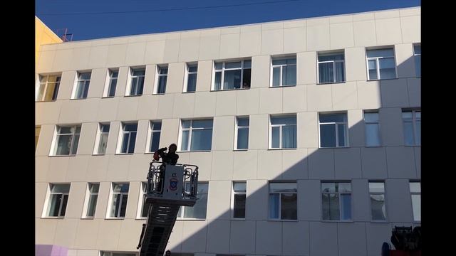 Пожарные учения в ГБОУ Школа № 1534  с участием отряда МЧС
