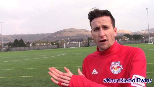 WHAT IS A KNUCKLEBALL AND HOW TO DO IT? ⚾️⚽️ смотреть онлайн