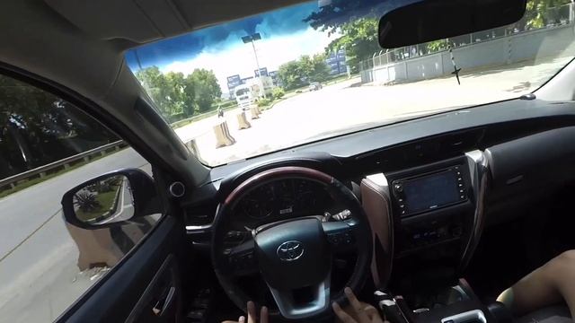 TOYOTA FORTUNER 2.4 liter 2019 V 4X2 A/T | POV TEST DRIVE VIDEO смотреть онлайн