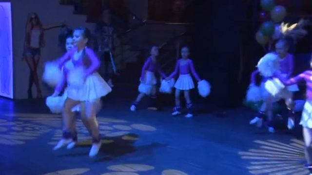 21 Чирлидинг, младшая группа смотреть онлайн