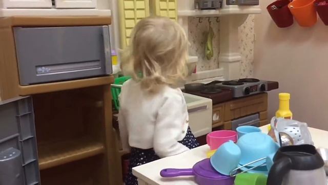 День рождения в детском центре. Шляпник. Алиса в стране чудес. Аквагримм. смотреть онлайн