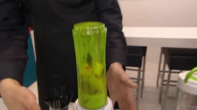 Severin Indonesia - Smoothie Mix and Go (SM 3735) смотреть онлайн