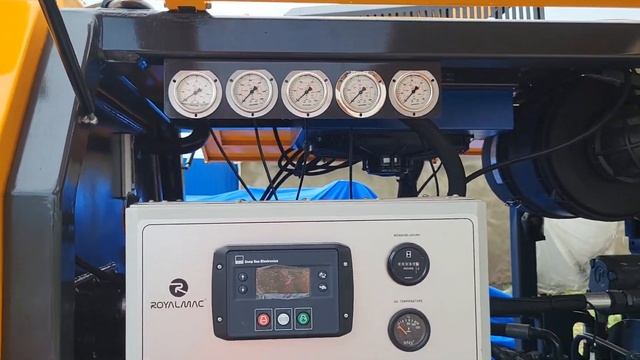 Гусеницы + бетононасос = крутой гусеничный SPC ROYAL 149 для в тяжелых условиях. Обзор установки. смотреть онлайн