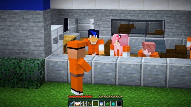 Locking Friends in the SMALLEST PRISON in Minecraft! смотреть онлайн
