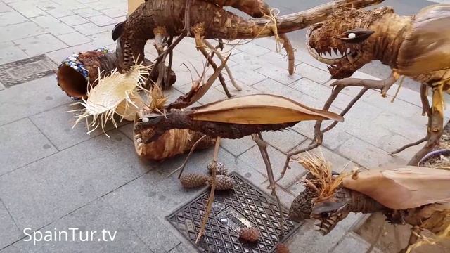 Талантливый ремесленник из Аликанте, изготавливает и продает чудо фигуры смотреть онлайн