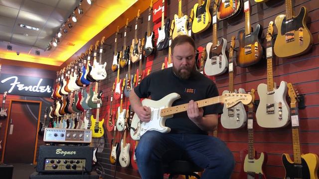 The Fender Custom Shop Jimi Hendrix Stratocaster | SOUND BITES смотреть онлайн