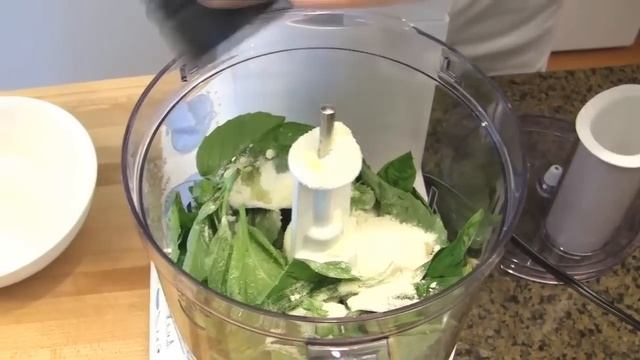 How to Make Italian Pesto? - Pesto Sauce Recipe смотреть онлайн