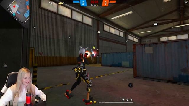 ДЕВУШКА СЫГРАЛА ПРОТИВ ЛУЧШЕГО ИГРОКА ЧЕРНОТЫ ! АЗАММ В ШОКЕ?| FREE FIRE ? смотреть онлайн