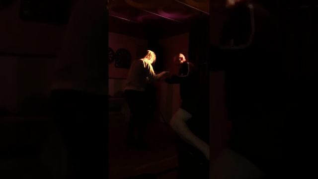 Офигенный танец в норвежской деревушке! смотреть онлайн
