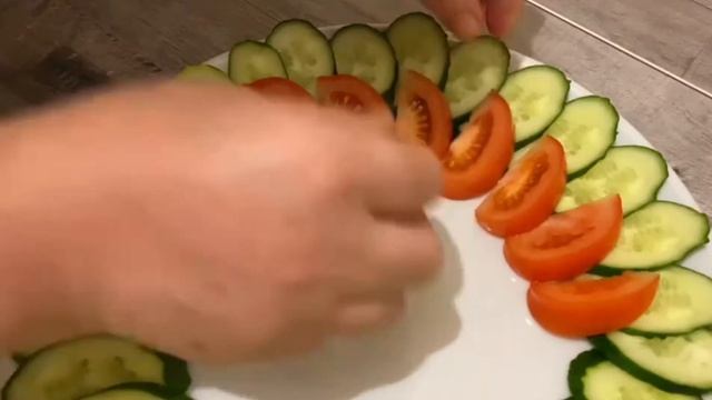Овощной букет без заморочек.Быстро и красиво.Интересная овощная нарезка. смотреть онлайн