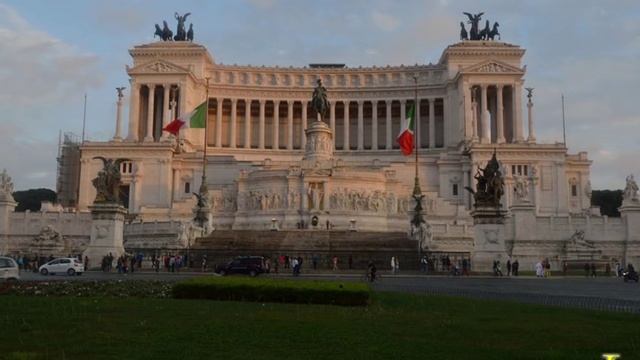 PRIMO FLASH MOB DI KIZOMBA A ROMA 19 APRILE 2015 Carlos & Ilaria Kizomba Latin Project смотреть онлайн