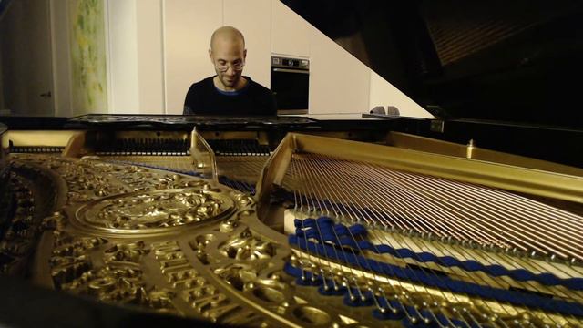 #130 of 10.000 Blüthner Grand Piano Pieces смотреть онлайн