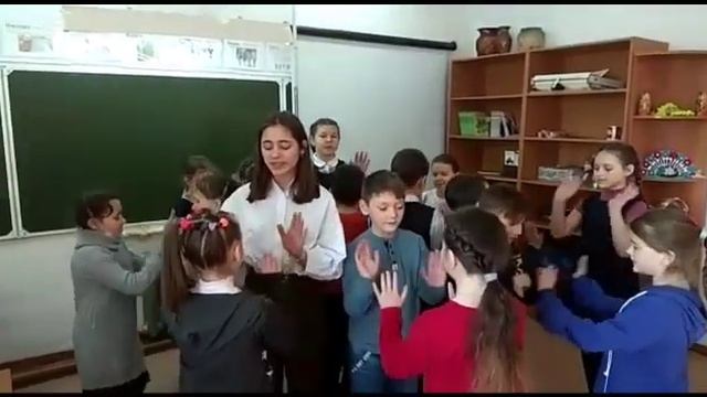 Музыкальная подвижная игра "Австралийская полька" смотреть онлайн