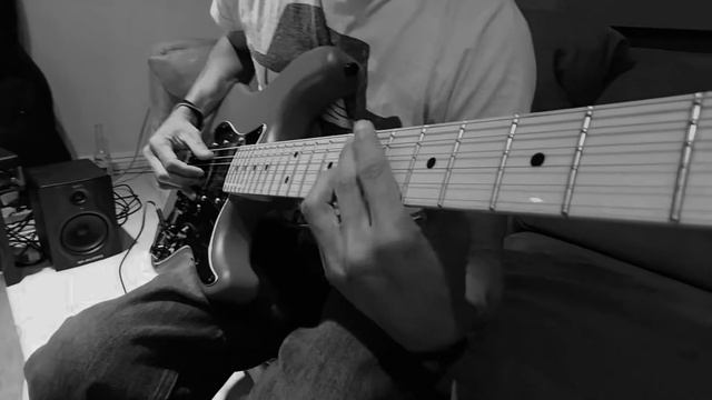 Warmoth Stratocaster + Seymour Duncan Pickups + Line 6 Amplifi TT смотреть онлайн