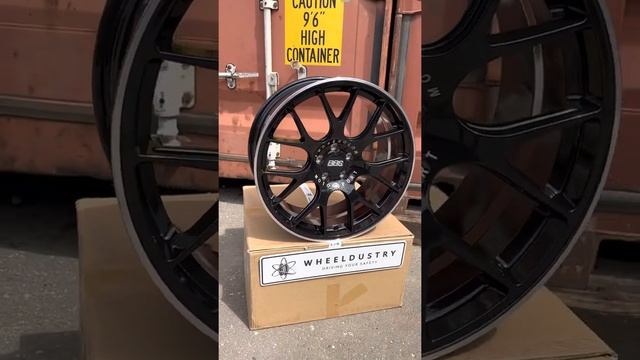 Кованые диски R20 для Volkswagen Tiguan смотреть онлайн