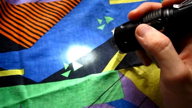 Тактический фонарь Klarus RS-11 (USB) обзор, тест фонарика с магнитной зарядкой смотреть онлайн