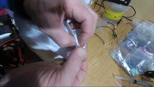 Открываем зашитый мешок смотреть онлайн