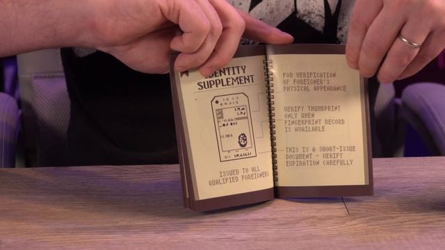 Papers, Please VITA Unboxing and Gameplay смотреть онлайн