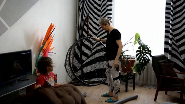 Кресло за 10 тыс. руб. Обзор подвесного кресла-кокона "Риторика Либра" смотреть онлайн