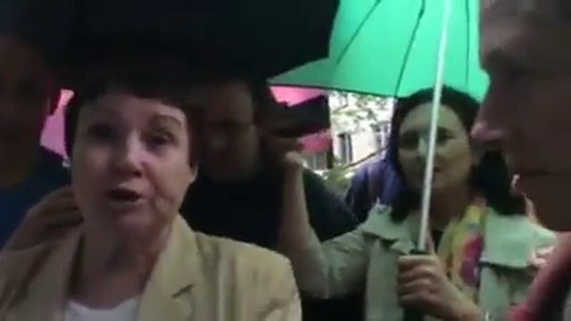 Встреча во дворе на ул. Олеко Дундича по реновации. смотреть онлайн