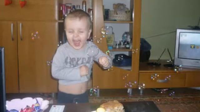 СОЛНЕЧНЫЙ МАЛЬЧИК (ОТ 1,3 ДО 2,5) смотреть онлайн