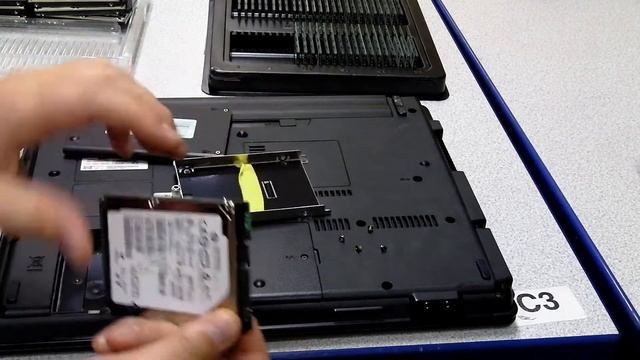 HP 550 Laptop Hard Drive Replacement/Upgrade SSD & RAM смотреть онлайн