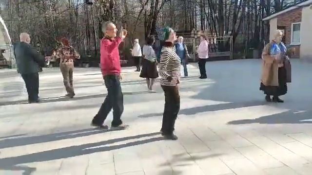 танцы стиля "Для тех, кому за 60" смотреть онлайн