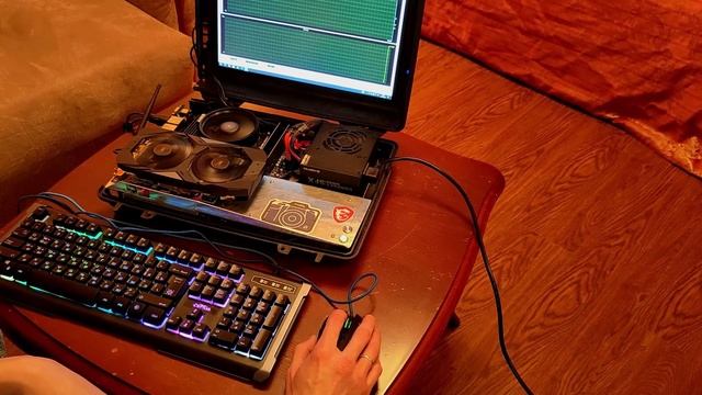 САМЫЙ ПОРТАТИВНЫЙ КОМПЬТЕР В МИРЕ!MOST PORTABLE COMPUTER IN THE WORLD!