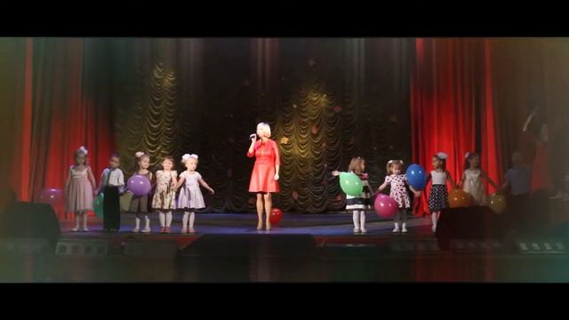 "День воспитателя в ДКРА". Песня воспитателям (фрагмент) смотреть онлайн