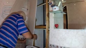 Вырезаем отверстия любой конфигурации в пластиковых панелях. Без ошибок.