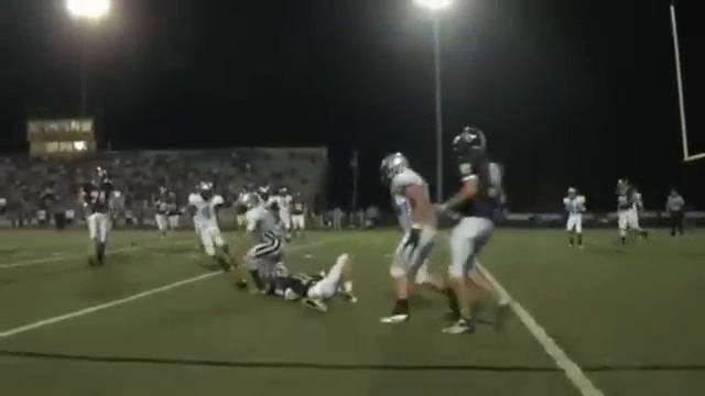 Knockout Hit in a Football Game! смотреть онлайн