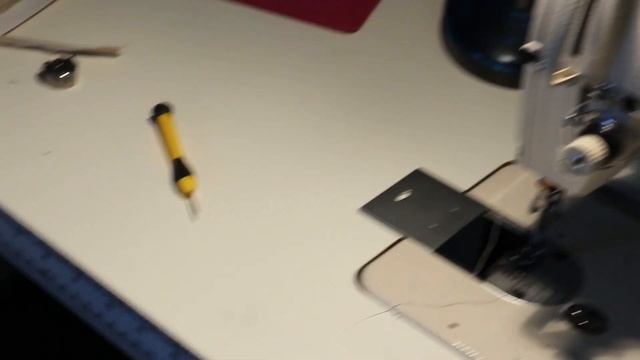 How to thread the Juki DDL8300n смотреть онлайн