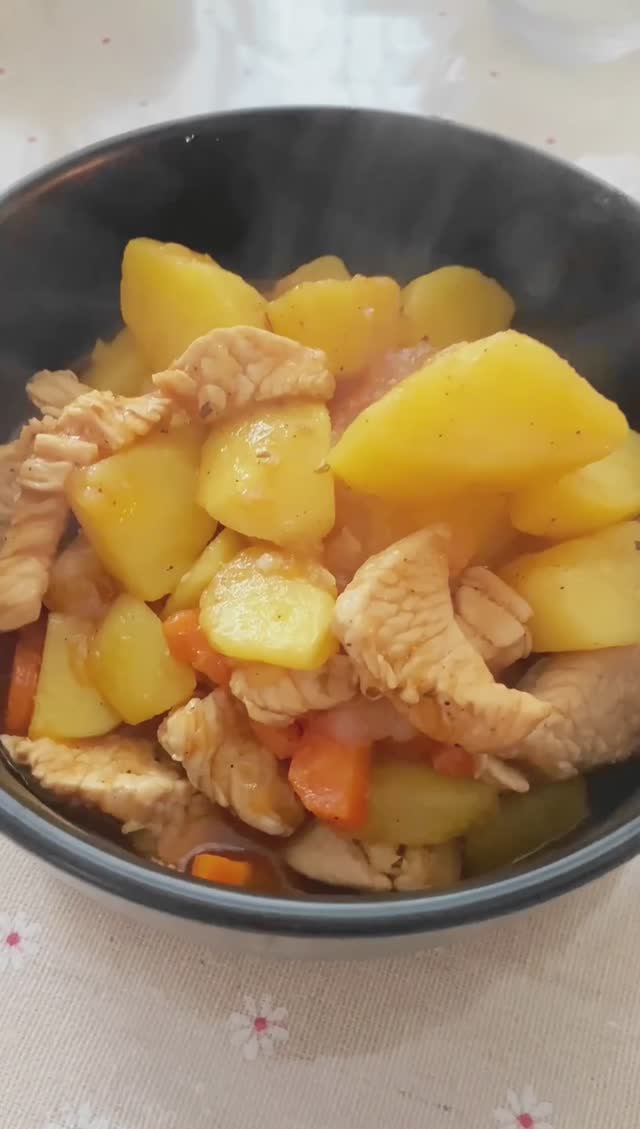 Жаркое, которое сможет приготовить новичок! Простой рецепт и довольный муж #еда #рецепты смотреть онлайн