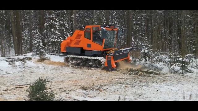 Самоходный гусеничный мульчер UM-Forest смотреть онлайн