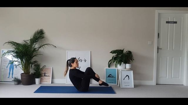 Pilates with Sanchia Ferreira- 55 min Mat Pilates class смотреть онлайн