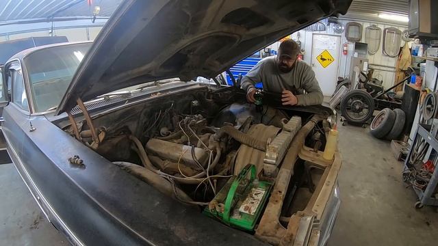 Saved from the salvage yard! 1964 Chevy Impala! Off the road for 28 years! Will it run?!? смотреть онлайн